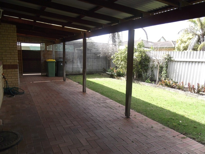 4/5 Gale Street, Busselton WA 6280