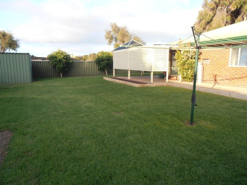 25 Harwood Road, Geographe WA 6280
