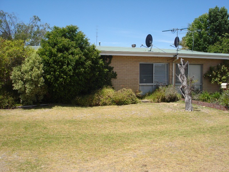 29 Lockhart Street, Broadwater WA 6280