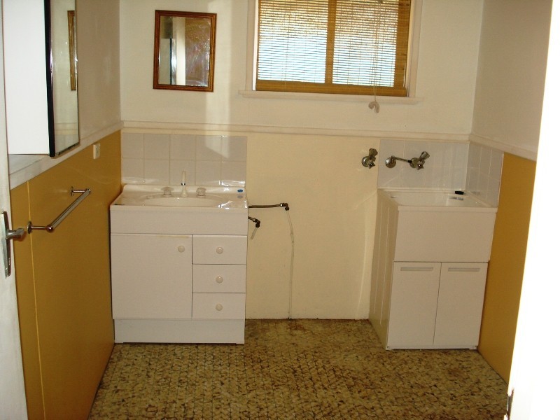 29 Lockhart Street, Broadwater WA 6280