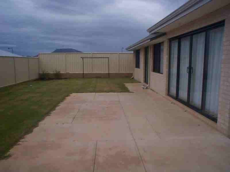 18 Monclair Circuit, Dunsborough WA 6281