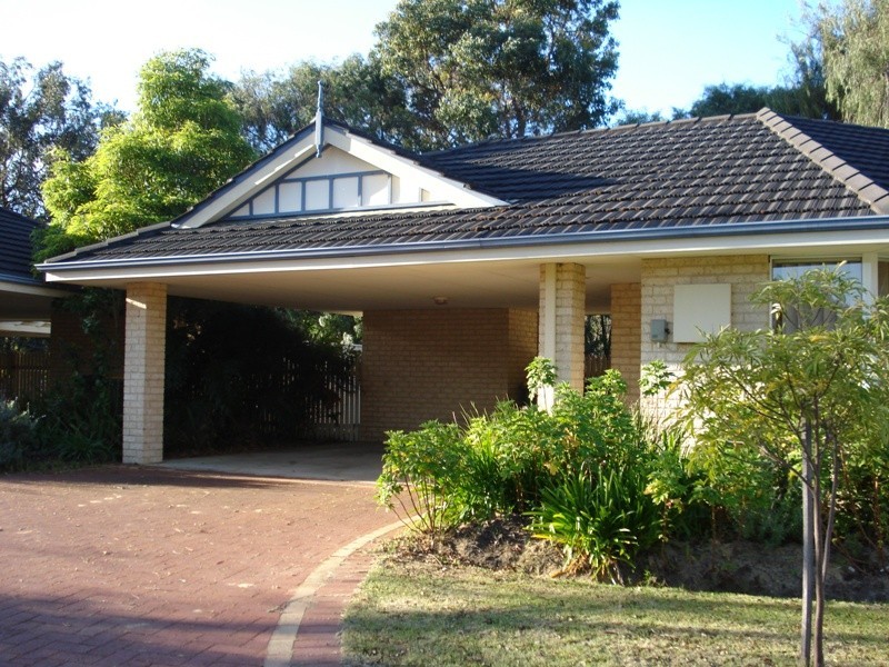 2/5 Pennyworth Ramble, Busselton WA 6280