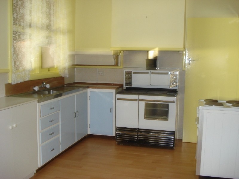 6 Rose Street, Broadwater WA 6280