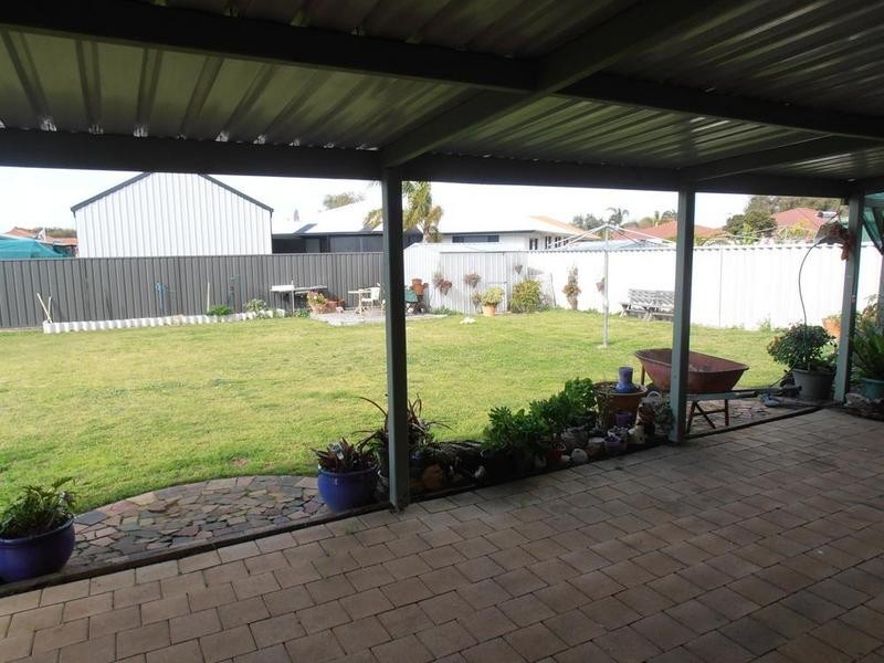 14 Silvergull Court, Geographe WA 6280