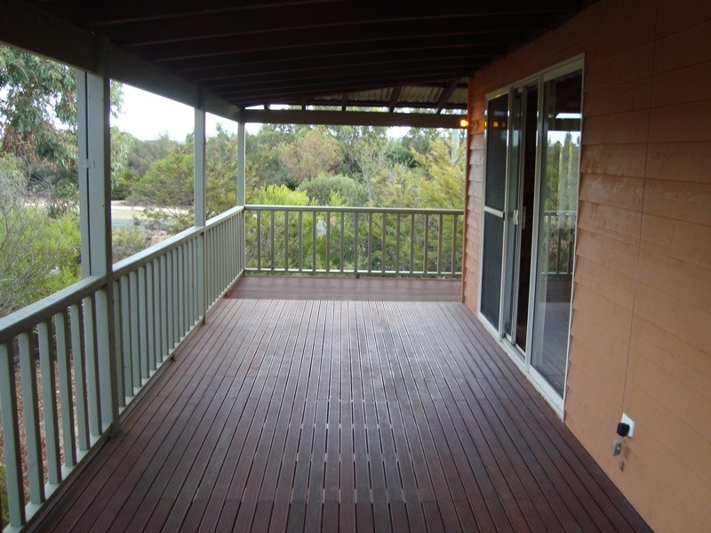 8 Swallow Cove, Dunsborough WA 6281