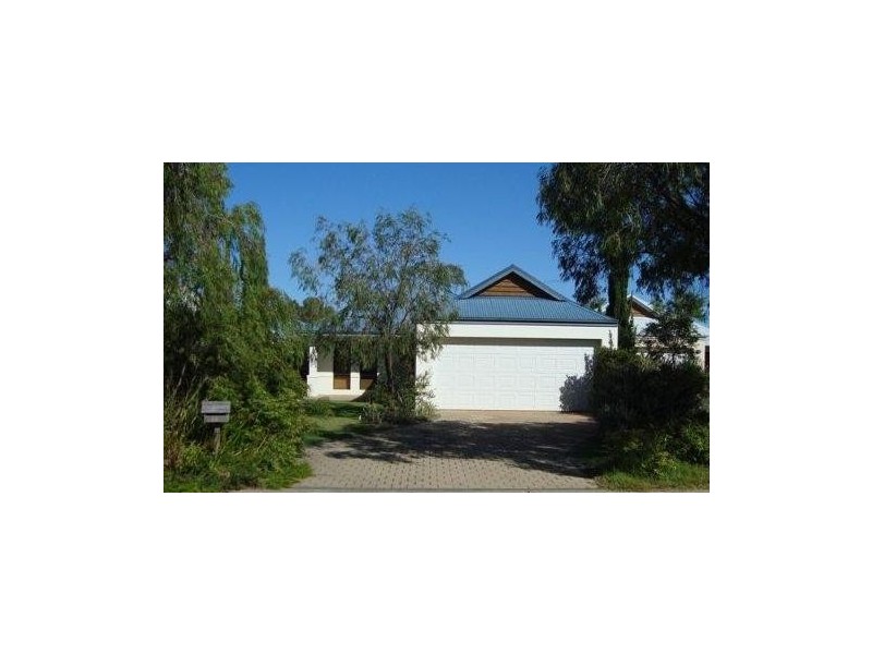 26 Wilson Avenue, Quindalup WA 6281