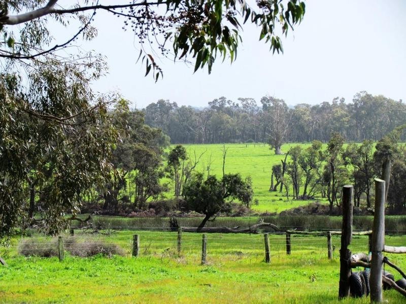 Chapman Hill WA 6280