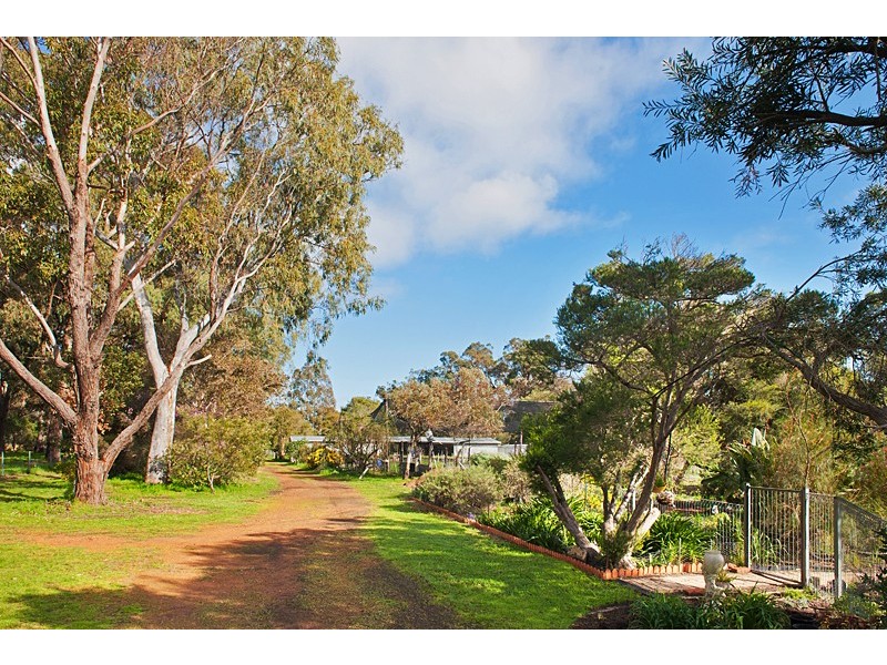 31 Treloar Road, Capel WA 6271