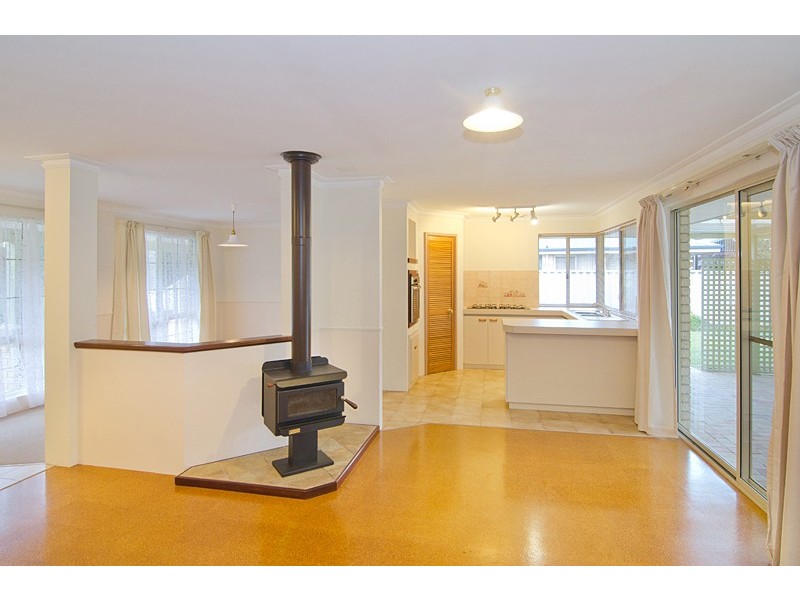 53 Clydebank Avenue, West Busselton WA 6280