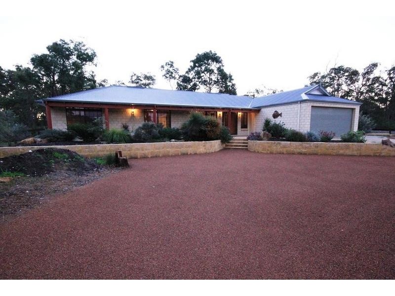 19 Honeytree Grove, Cowaramup WA 6284