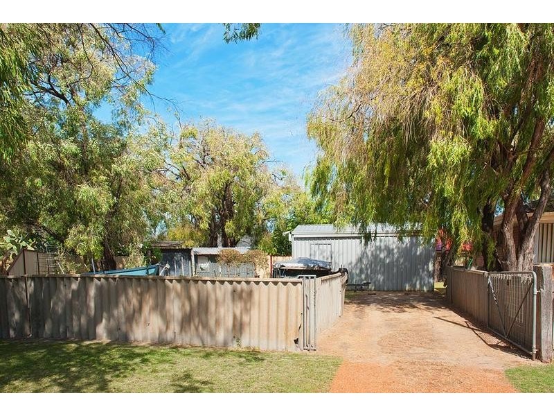 5 Falkingham Road, West Busselton WA 6280