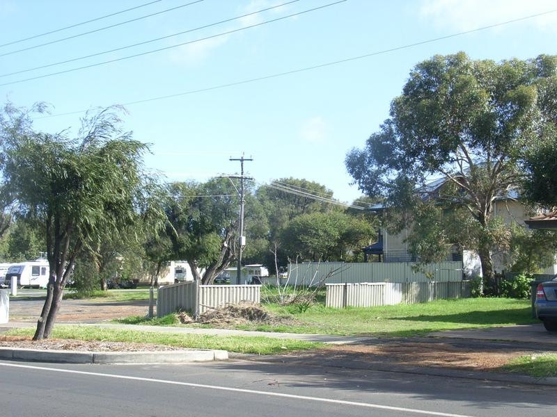 9 Brown Street, Busselton WA 6280