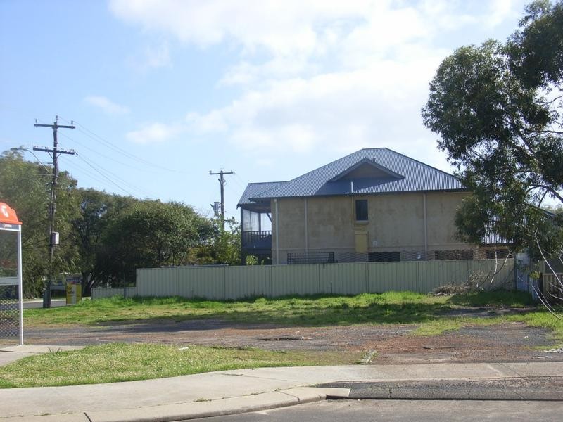 9 Brown Street, Busselton WA 6280