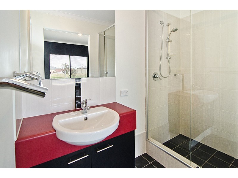 6 Mary Road, Yalyalup WA 6280