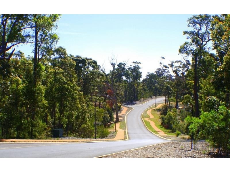 18 Honeytree Grove, Cowaramup WA 6284