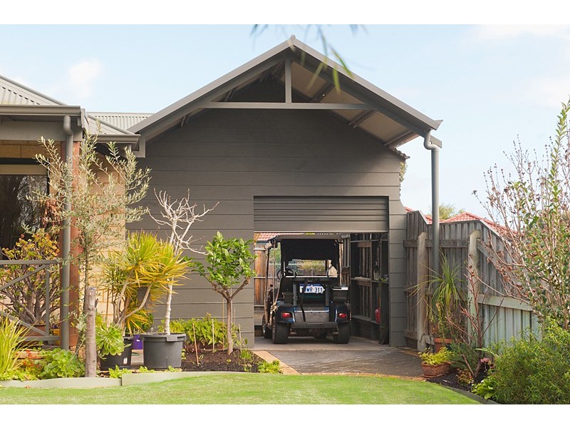 40 Brookland Loop, Dunsborough WA 6281