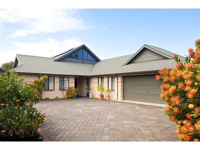 40 Brookland Loop, Dunsborough WA 6281