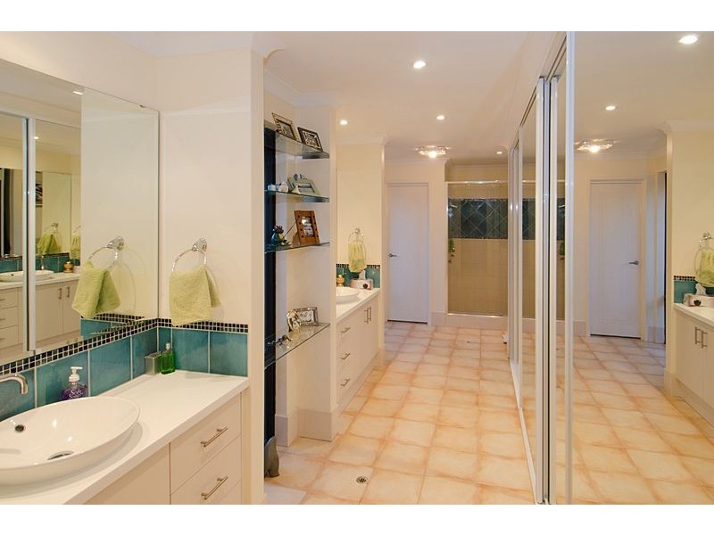 16 Peaker Court, Busselton WA 6280