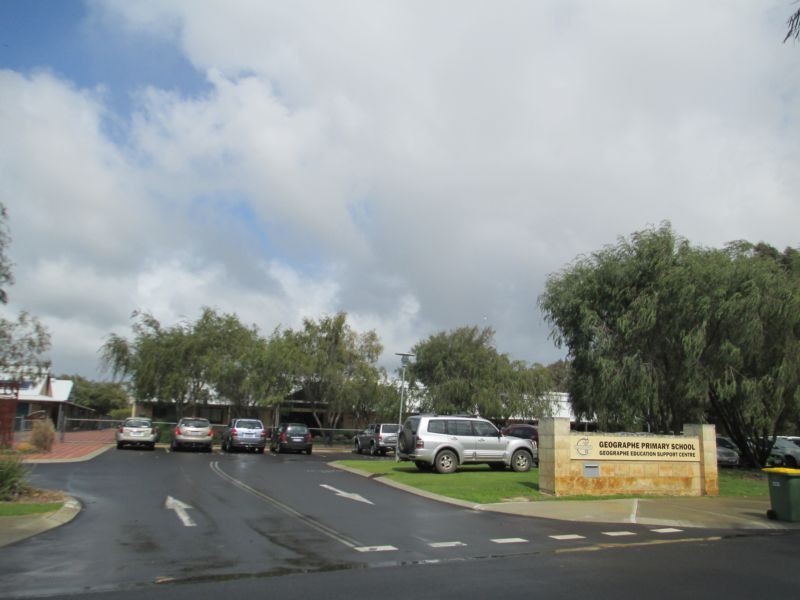 12 MacNeill Cove, West Busselton WA 6280