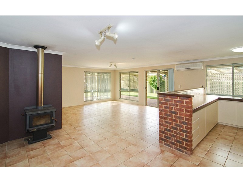 25 Harwood Road, Geographe WA 6280