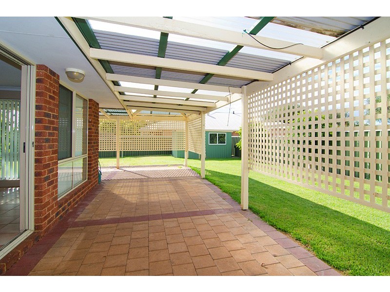 25 Harwood Road, Geographe WA 6280