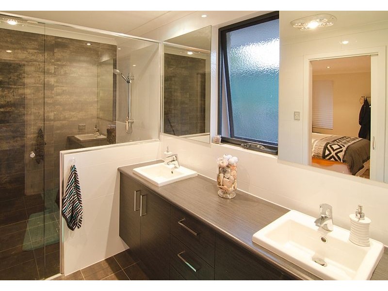 7 Jones Way, Abbey WA 6280