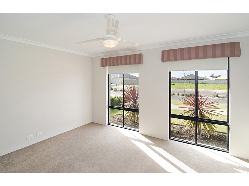 130 Aurelian Ave, Yalyalup WA 6280