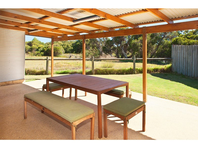 2/25 Seattle Court, Quindalup WA 6281