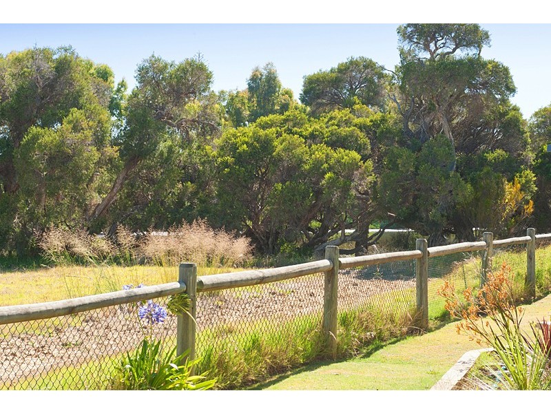 2/25 Seattle Court, Quindalup WA 6281