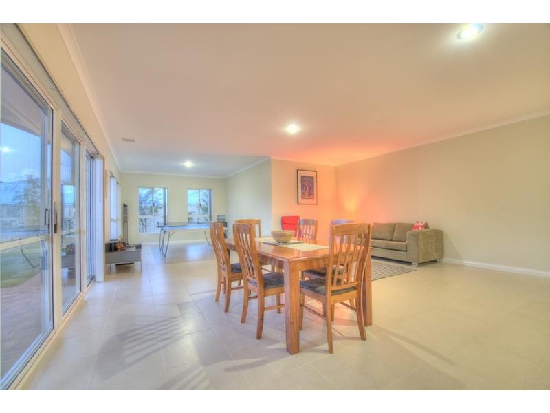 136 Dunsborough Lakes Drive, Dunsborough WA 6281