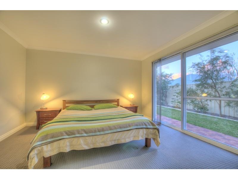 136 Dunsborough Lakes Drive, Dunsborough WA 6281