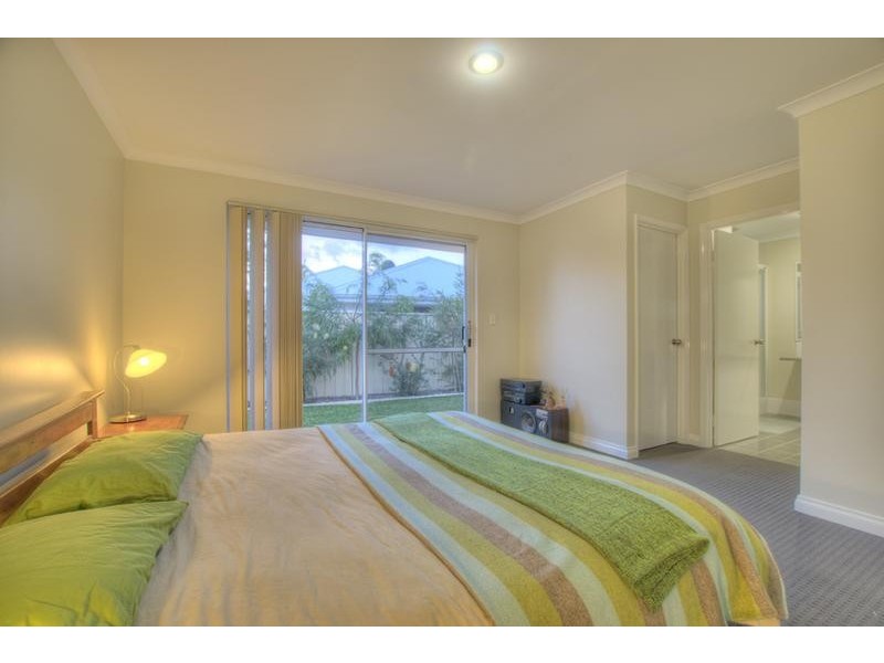 136 Dunsborough Lakes Drive, Dunsborough WA 6281