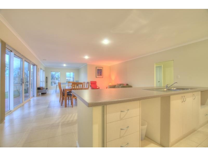 136 Dunsborough Lakes Drive, Dunsborough WA 6281