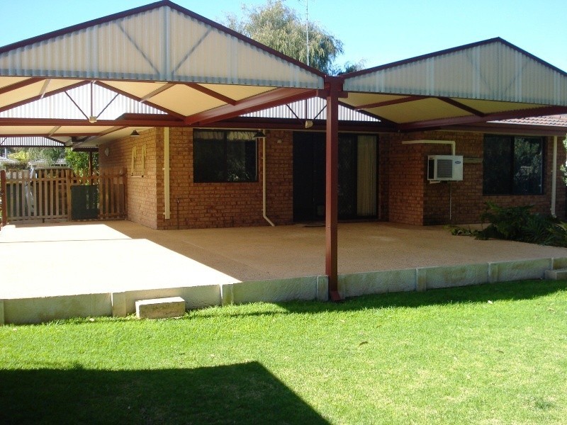 11 Glenmeer Ramble, West Busselton WA 6280