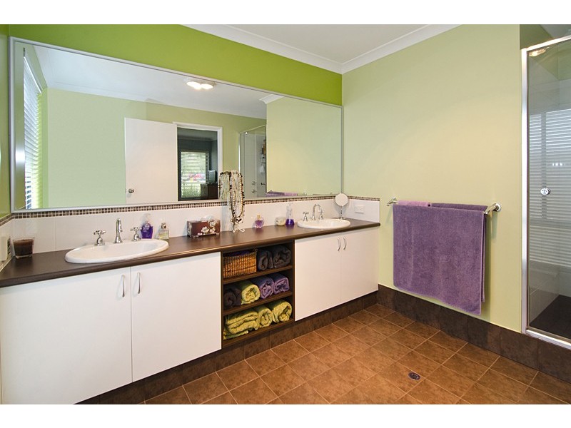 20 Lyrebird Road, Broadwater WA 6280