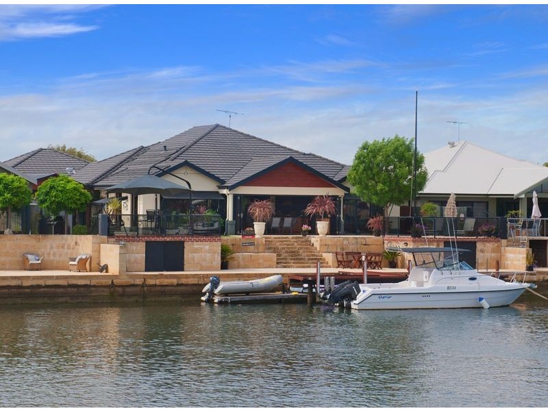 33 Lanyard Boulevard, Geographe WA 6280