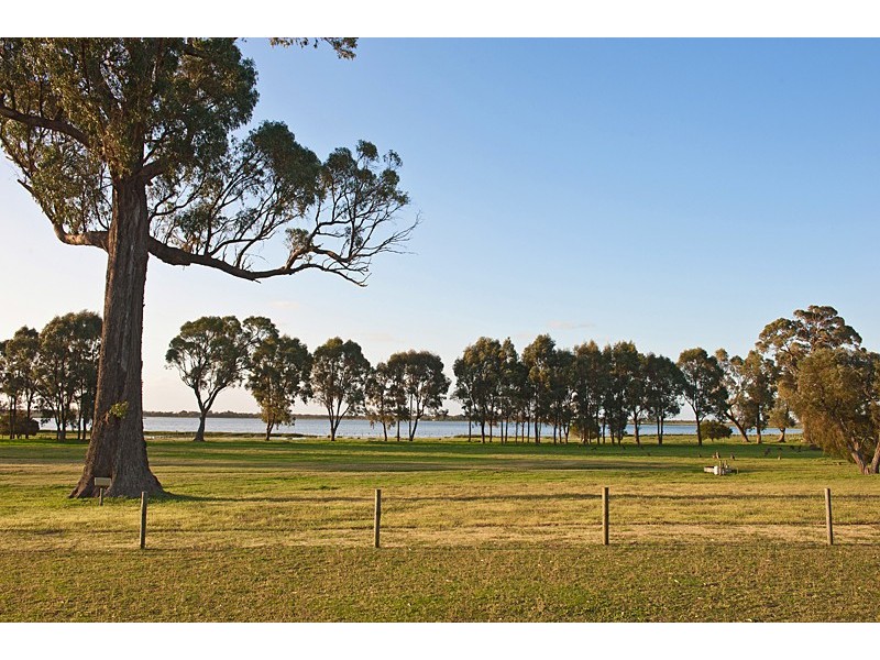 62 Rushleigh Road, Busselton WA 6280