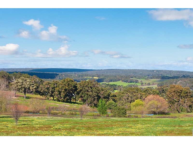 11 Nukklgup Loop, Yallingup WA 6282