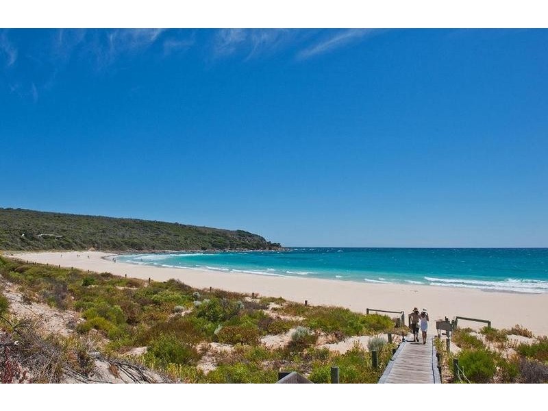 V307/42 Bunker Bay Road, Dunsborough WA 6281