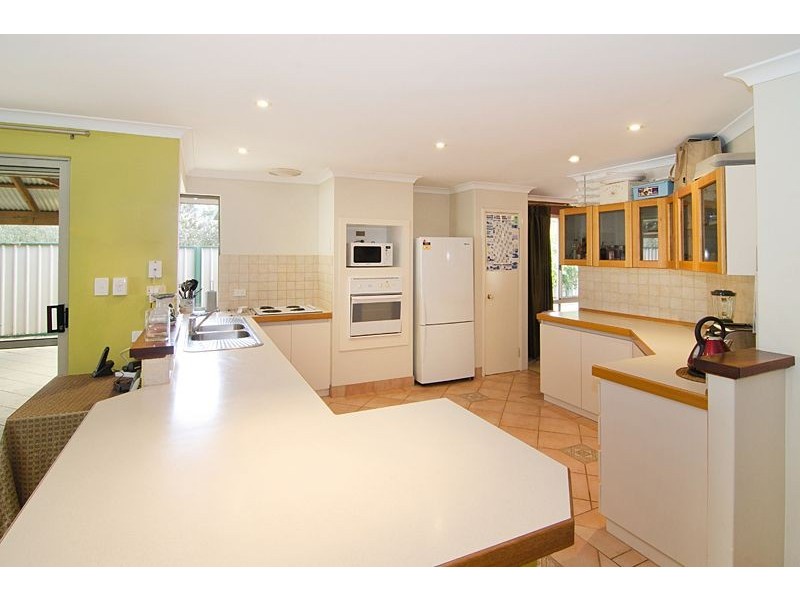 2 Thornbill Court, Dunsborough WA 6281
