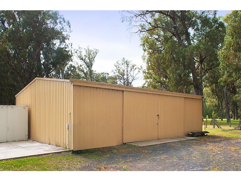 15 Tall Tree Crescent, Reinscourt WA 6280