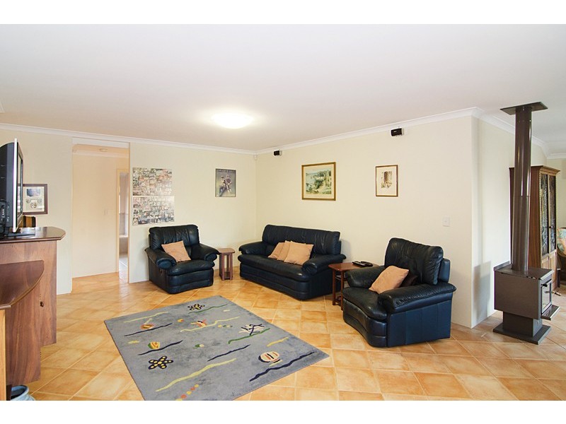 11 Carinya Rise, Dunsborough WA 6281