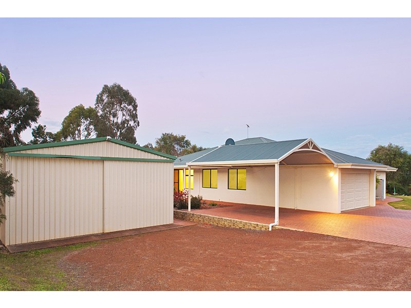 11 Carinya Rise, Dunsborough WA 6281