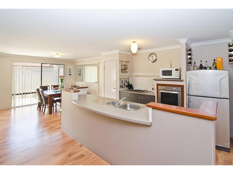 47 Honeyeater Crescent, Geographe WA 6280