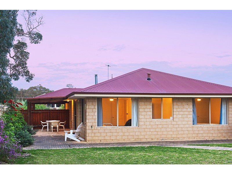 72 Norfolk Street, Dunsborough WA 6281