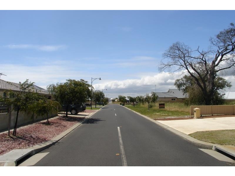 6 Stockyard Lane, Geographe WA 6280