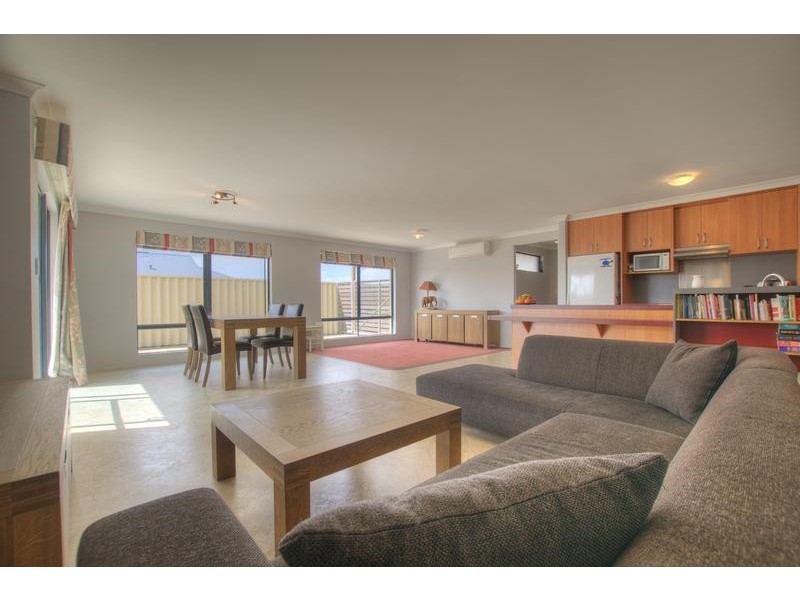 29 Kooljak Road, Broadwater WA 6280