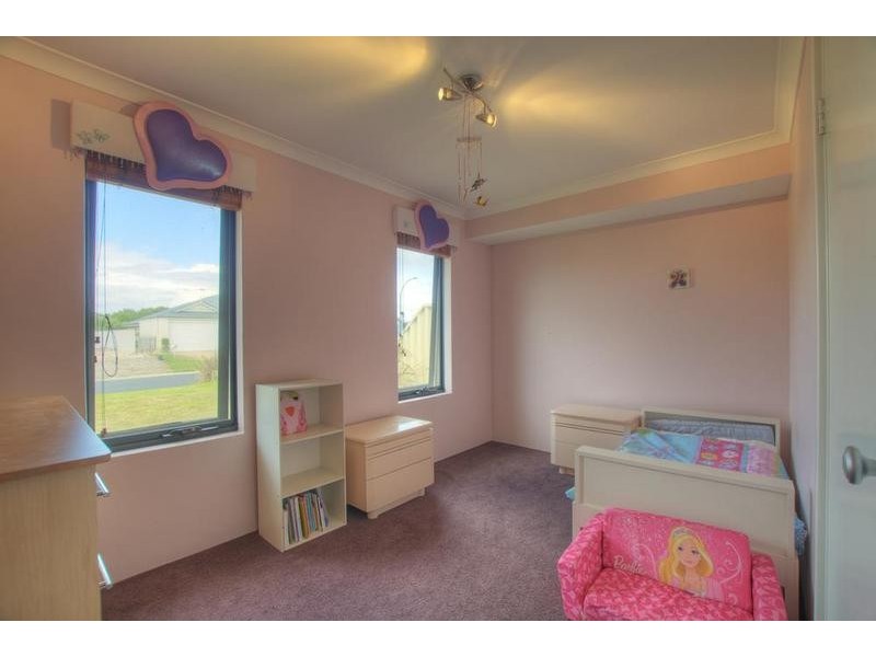 29 Kooljak Road, Broadwater WA 6280