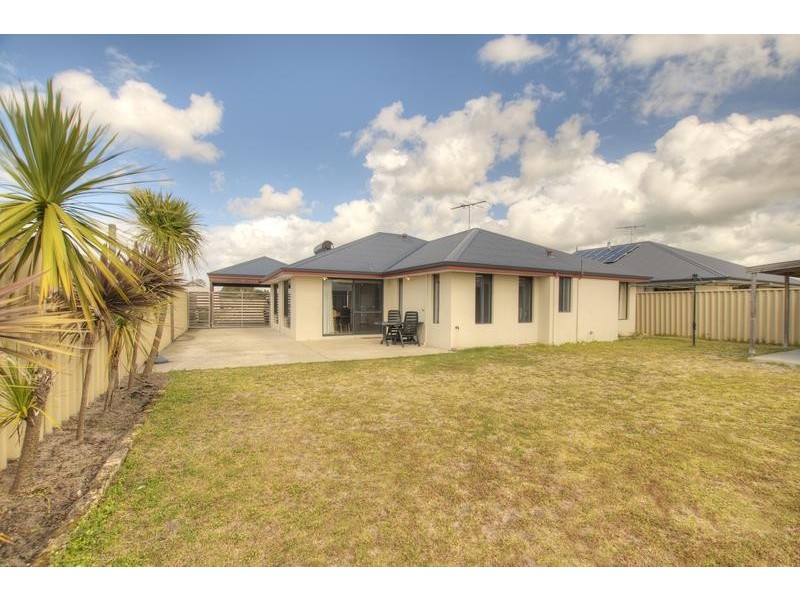 29 Kooljak Road, Broadwater WA 6280