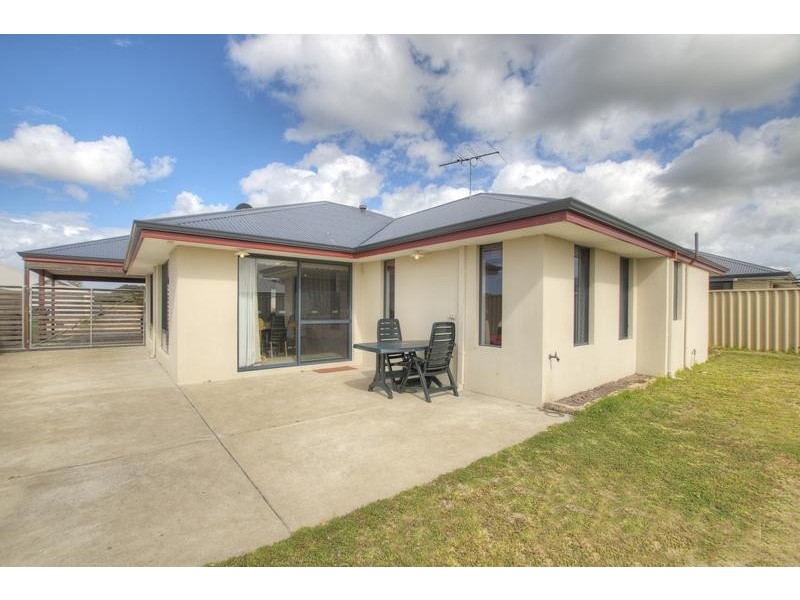 29 Kooljak Road, Broadwater WA 6280